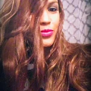 Meet your Posher, Patrícia